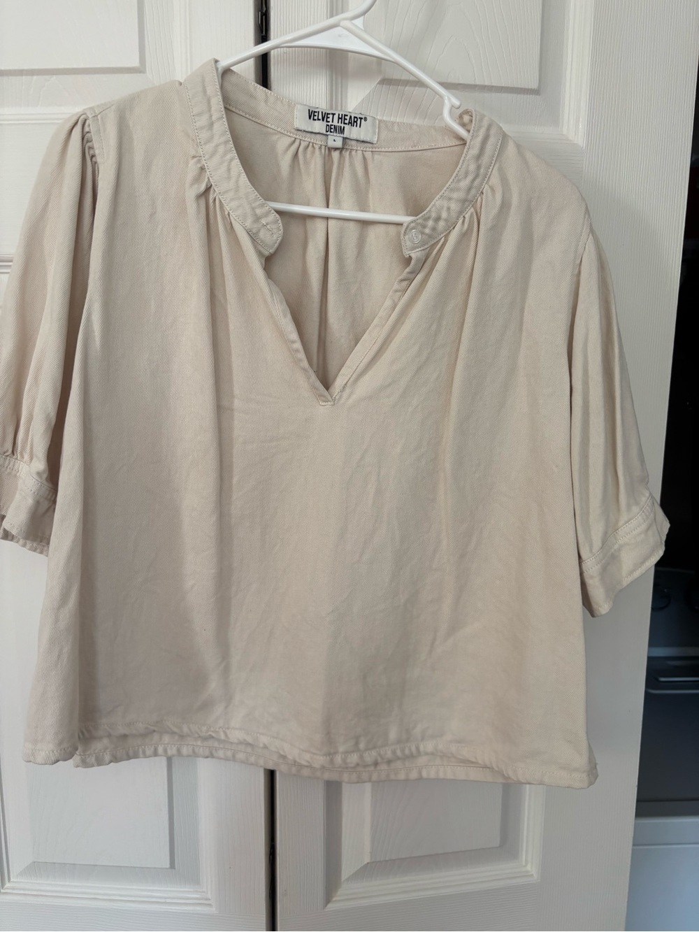 Velvet Heart Soft Cream V-Neck Pullover Blouse